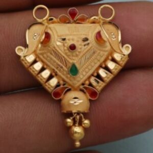 Traditional pendant