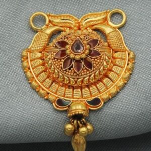 Traditional pendant