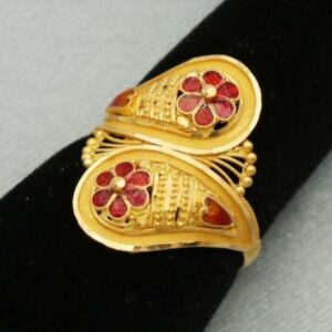 18kt gold flower ring