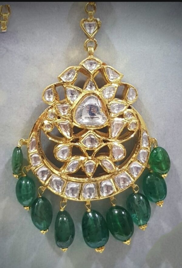 18kt gold kundan tikka