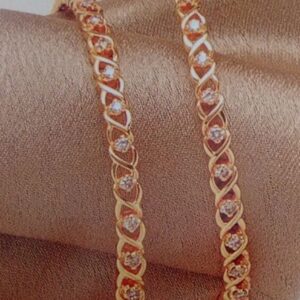 Urmi Diamond Bangles